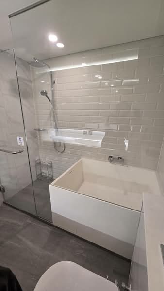 Landmark @MRTA Station, Bangkok, 397 Rama 9 Road, Bang Kapi, Huai Khwang, Bangkok, 1 Bedroom, 45 sqm, Condo For Rent, by Apinya Pitakchaitham, 500284722 - DDproperty.com