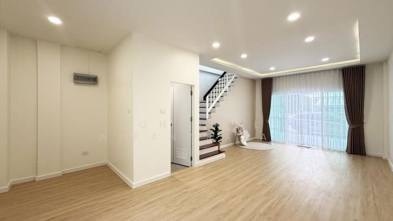 หมู่บ้านมายเพลส สุขุมวิท-พัฒนาการ (อ่อนนุช 17), Bangkok, อ่อนนุช 17, Suan Luang, Suan Luang, Bangkok, 4 Bedrooms, 158 sqm, Townhouse For Sale, by Ponwimol Wipanarapai, 500284733 - DDproperty.com