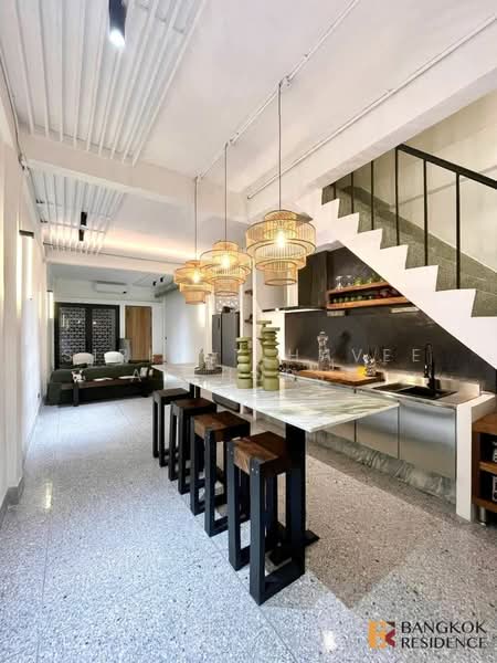 For Sale - Irish Studio Phrakhanong, Bangkok