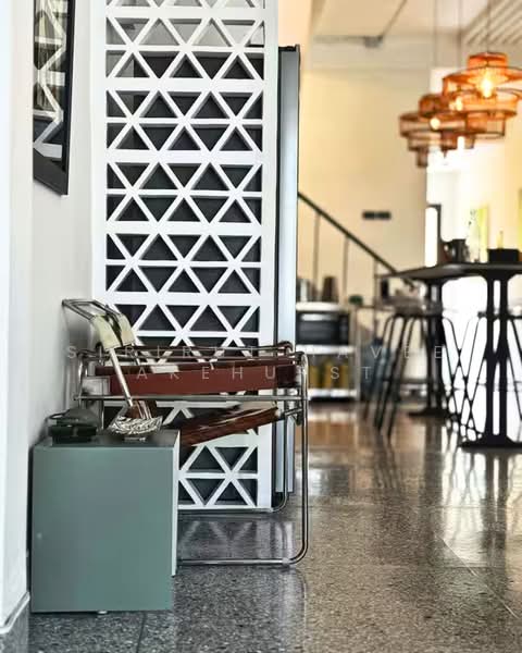 Irish Studio Phrakhanong, Bangkok, สุขุมวิท, Bang Chak, Phra Khanong, Bangkok, 2 Bedrooms, 190 sqm, Townhouse For Sale, by Sirirut Havee Akehurst, 500284736 - DDproperty.com