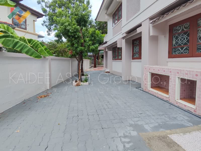 หมู่บ้าน สวนดอกไม้, กรุงเทพ, บรมราชชนนี, ศาลาธรรมสพน์, ทวีวัฒนา, กรุงเทพ, 180 ตร.ม., บ้านเดี่ยว ขาย, โดย กัณฐ์ณิศา ธัญวัฒนเกริกกุล, 500284740 - DDproperty.com