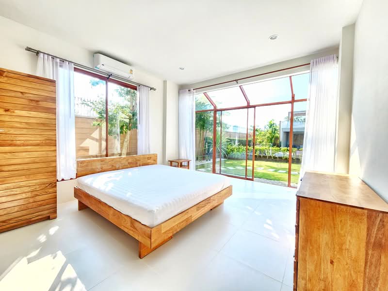 Casa Seaside Cha-Am, Phetchaburi, 819 Phetkasem Road (Bo Khaem), Cha-am, Cha-Am, Phetchaburi, 2 Bedrooms, 102 sqm, Single Detached House For Sale, by ณัฐคม เกิดอนันต์, 500284750 - ห้องนอนใหญ่ Casa Seaside ชะอำ - DDproperty.com