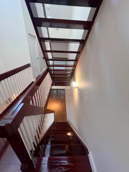 4-BR Townhouse, Bangkok, Khlong Tan Nua, Watthana, Bangkok, 4 Bedrooms, 286 sqm, Townhouse For Rent, by Pornpan Chantharakasemchai, 500284756 - DDproperty.com