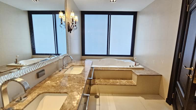 Raveevan Suites, Bangkok, Soi Sukhumvit 31 Yak 2, Khlong Tan Nua, Watthana, Bangkok, 4 Bedrooms, 550 sqm, Condo For Rent, by BANGKOK PROPERTY AGENTS, 500284797 - DDproperty.com