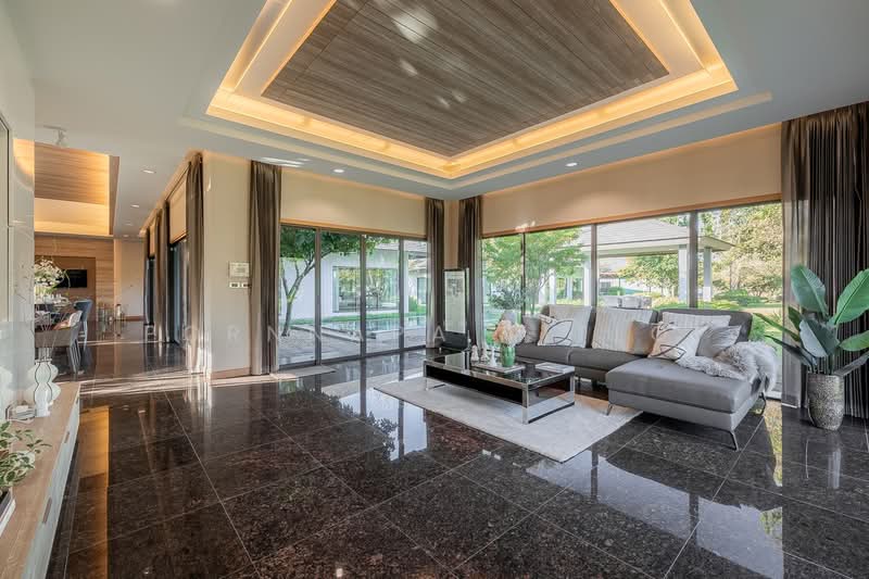 Luxury 1-Storey Pool Villa for Sale & Rent, Chon Buri (Pattaya), Huai Yai, Bang Lamung (Pattaya), Chon Buri (Pattaya), 3 Bedrooms, 449 sqm, Single Detached House For Sale, by Pornnapa Titloi, 500284807 - DDproperty.com