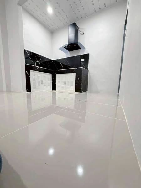 For Sale - Townhouse for sale in Chaophraya Village, Bueng, Sriracha., Chon Buri (Pattaya)