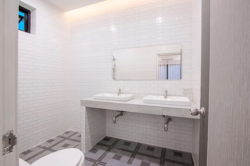 For sale house 3 bedrooms at Nong Prue, Chon Buri (Pattaya), Nong Pru, Bang Lamung (Pattaya), Chon Buri (Pattaya), 3 Bedrooms, 200 sqm, Single Detached House For Sale, by Pornnapa Titloi, 500284849 - DDproperty.com