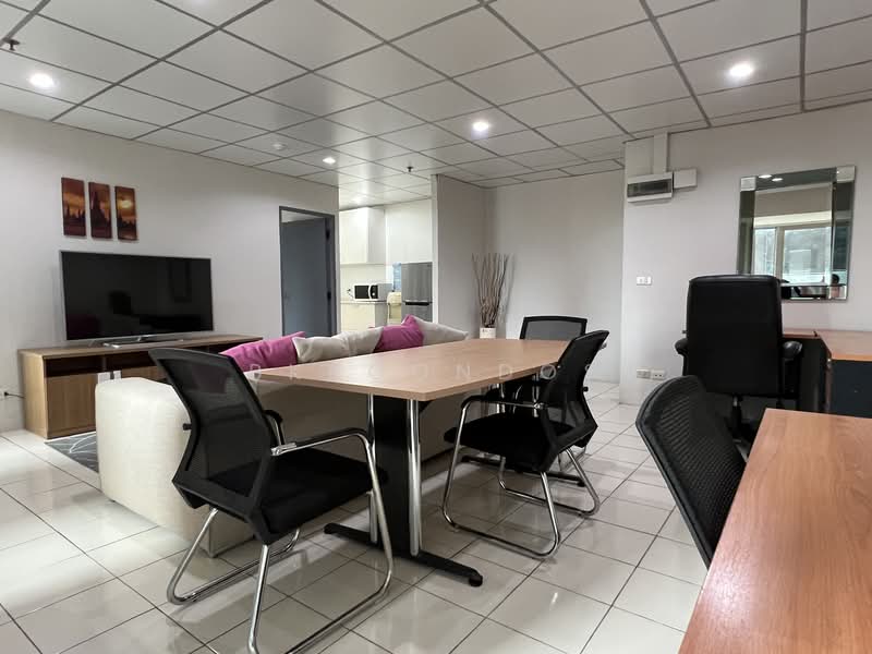 Sukhumvit Suite, Bangkok, Sukhumvit 13, Khlongtoei Nua, Watthana, Bangkok, , 63 sqm, Office Space For Rent, by BKKCONDOS, 500284854 - DDproperty.com
