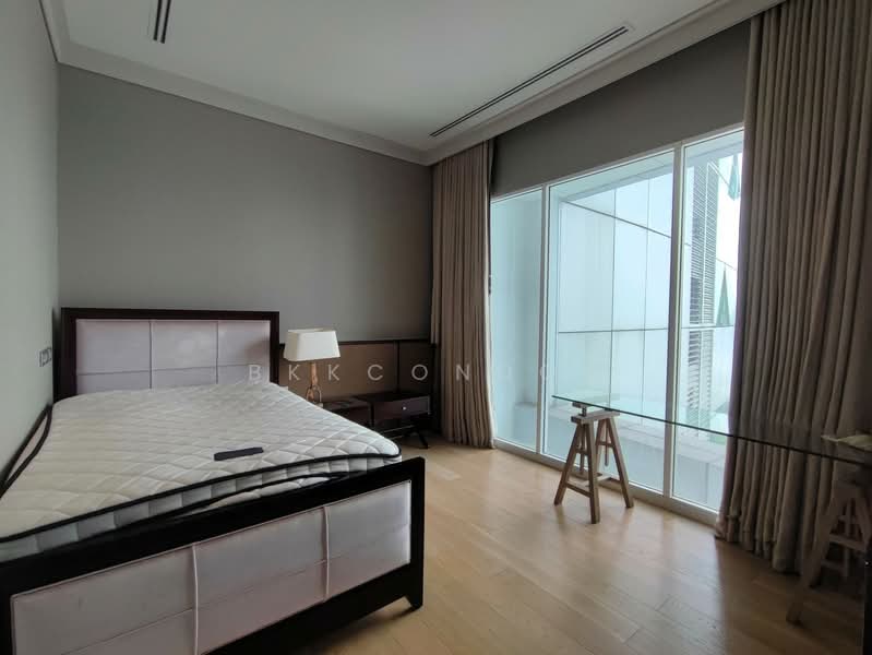 Millennium Residence, Bangkok, Sukhumvit Road, Khlong Toei, Khlong Toei, Bangkok, 3 Bedrooms, 244 sqm, Condo For Sale, by BKKCONDOS, 500284891 - DDproperty.com