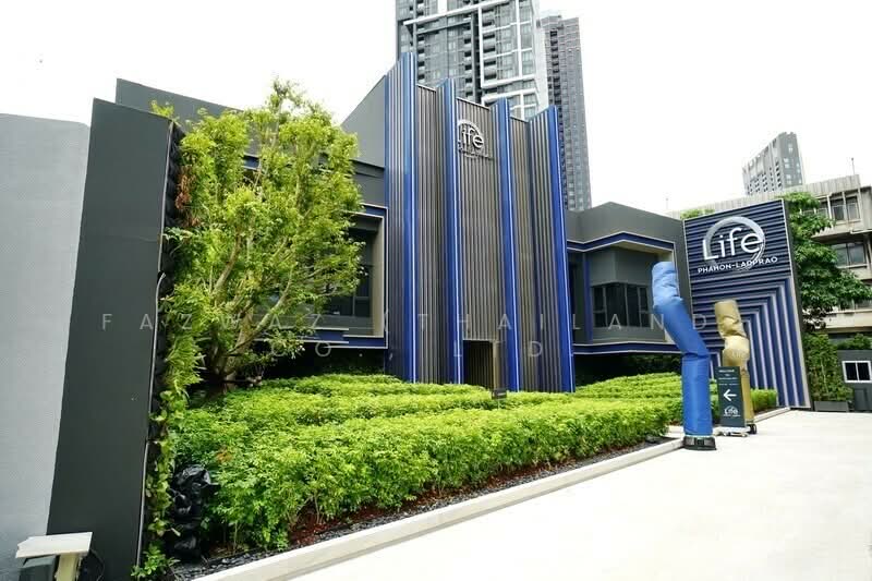 Life Phahon-Ladprao, Bangkok, 996 Phahonyothin Road, Jom Phon, Chatuchak, Bangkok, 2 Bedrooms, 50 sqm, Condo For Sale, by Fazwaz (Thailand) Co., Ltd., 500284894 - DDproperty.com