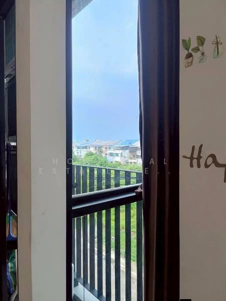 Atmoz Ratchada-Huaikwang, Bangkok, Saha Kan Pramun Alley, Wang Thonglang, Wang Thonglang, Bangkok, 2 Bedrooms, 34 sqm, Condo For Sale, by HOME Real Estate Service, 500284916 - DDproperty.com