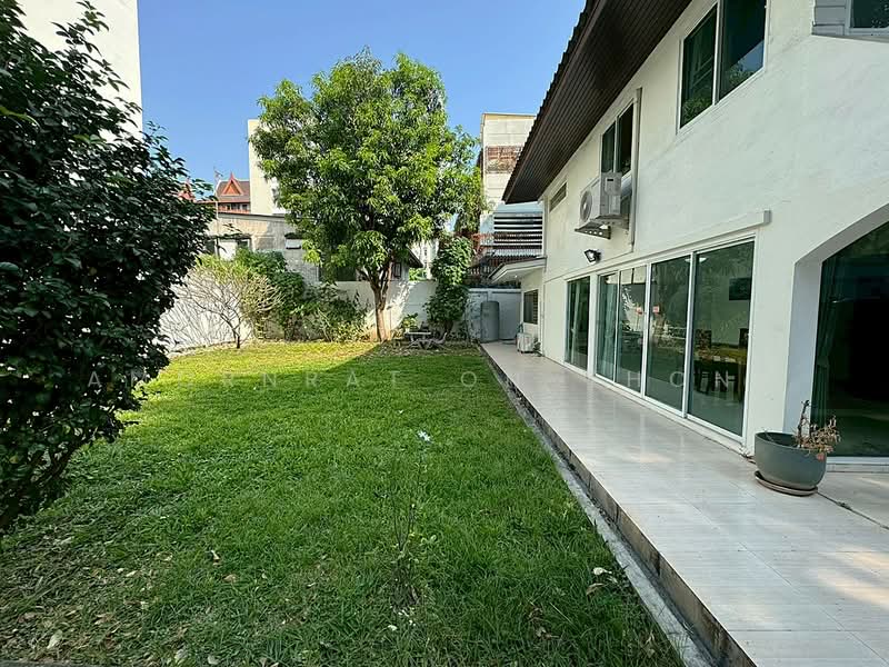 House, Bangkok, Khlong Tan Nua, Watthana, Bangkok, 3 Bedrooms, 250 sqm, Single Detached House For Rent, by Amornrat On-Thong, 500284946 - DDproperty.com