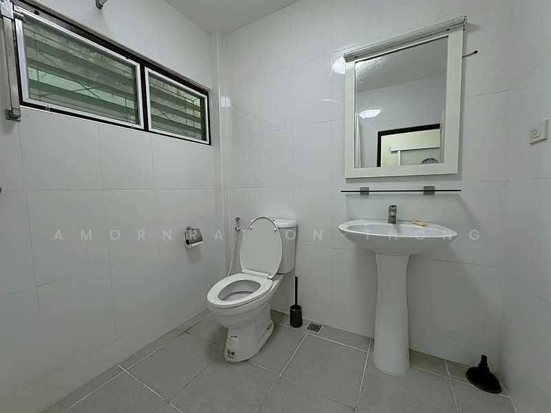 House, Bangkok, Khlong Tan Nua, Watthana, Bangkok, 3 Bedrooms, 250 sqm, Single Detached House For Rent, by Amornrat On-Thong, 500284946 - DDproperty.com