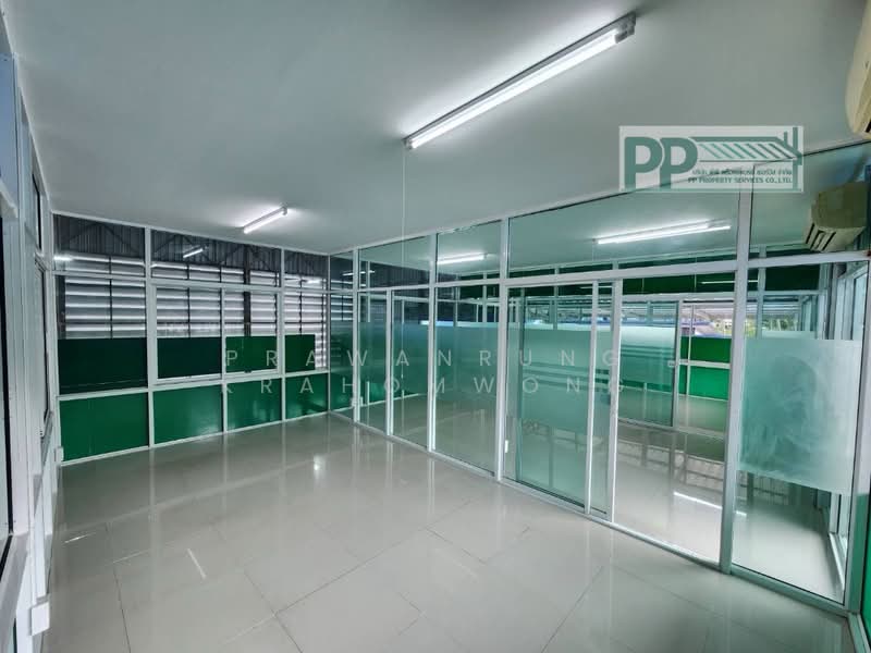 CODE:PP1-W1154-0426 ให้เช่าโกงดังคลังสินค้า พร้อม office 2 ชั้น พื้นที่ขนาด 650 ตร.ม ตะเคียนเตี้ย, Chon Buri (Pattaya), Bang Lamung, Bang Lamung (Pattaya), Chon Buri (Pattaya), , 650 sqm, Warehouse/Factory For Rent, by PRAWANRUNG KRAHOMWONG, 500284959 - DDproperty.com