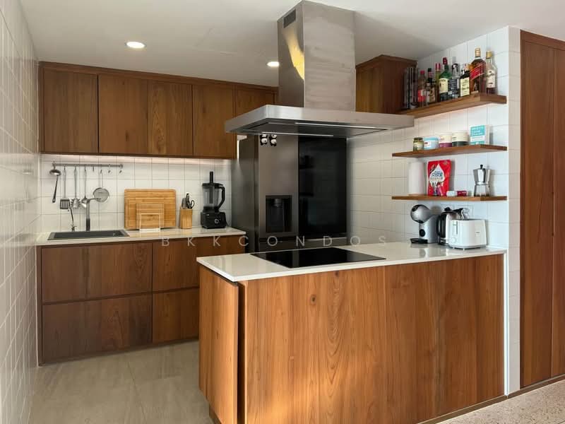 Royal Nine Residence, Bangkok, Soi Rama IX 17, Bang Kapi, Huai Khwang, Bangkok, 2 Bedrooms, 125 sqm, Condo For Sale, by BKKCONDOS, 500285021 - DDproperty.com
