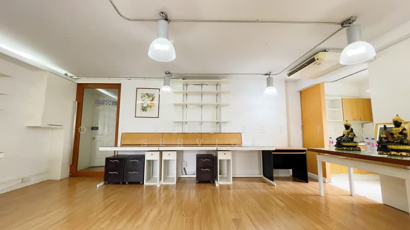 Supalai City Home Ratchada 10, Bangkok, Soi Ratchadaphisek 10, Ratchadaphisek Road, Huai Khwang, Huai Khwang, Bangkok, 2 Bedrooms, 70 sqm, Condo For Sale, by HOME Real Estate Service, 500285052 - DDproperty.com