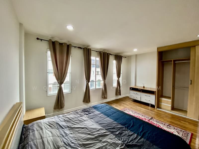 Plus City Park Ekamai-Ramintra, Bangkok, Nuanchan Road, Nuan Chan, Bueng Kum, Bangkok, 3 Bedrooms, 190 sqm, Townhouse For Rent, by Thananthorn Wongvarnkaseam, 500285077 - DDproperty.com