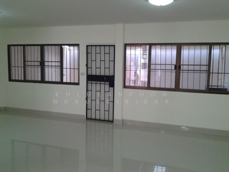 3-BR Townhouse, Bangkok, Jom Phon, Chatuchak, Bangkok, 3 Bedrooms, 204 sqm, Townhouse For Sale, by Khlueanphon Nukulsirisak, 500285101 - DDproperty.com