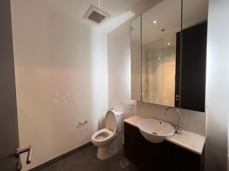 The Lofts Yennakart, Bangkok, 366 ์Soi Nang Linchi Yenakat Road, Chong Nonsi, Yan Nawa, Bangkok, 2 Bedrooms, 68 sqm, Condo For Sale, by Khlueanphon Nukulsirisak, 500285113 - DDproperty.com