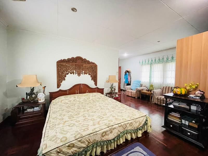 ให้เช่า สนามกอล์ฟเมืองเอก หลังบ้านติดน้ำ อ.ปทุมธานี (วิวสนามกอล์ฟ) 375 ตร.ว. 4 นอน 4 น้ำ 550 ตร.ม., Pathum Thani, นาวงประชาพัฒนา, Lak Hok, Muang Pathum Thani, Pathum Thani, 4 Bedrooms, 550 sqm, Single Detached House For Rent, by TopLands of Thailand, 500285156 - DDproperty.com
