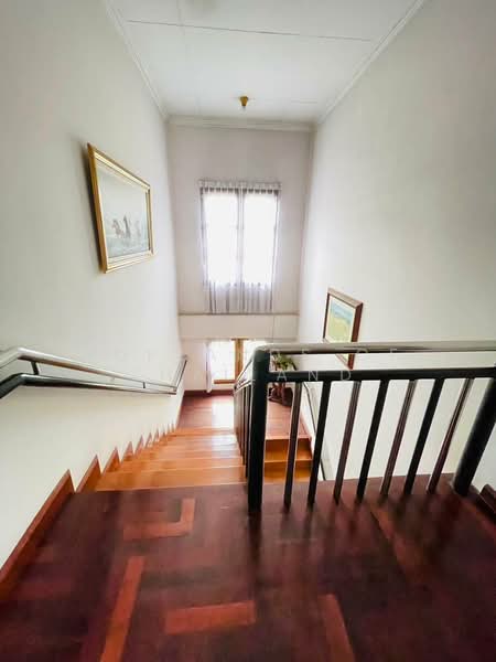 ให้เช่า สนามกอล์ฟเมืองเอก หลังบ้านติดน้ำ อ.ปทุมธานี (วิวสนามกอล์ฟ) 375 ตร.ว. 4 นอน 4 น้ำ 550 ตร.ม., Pathum Thani, นาวงประชาพัฒนา, Lak Hok, Muang Pathum Thani, Pathum Thani, 4 Bedrooms, 550 sqm, Single Detached House For Rent, by TopLands of Thailand, 500285156 - DDproperty.com