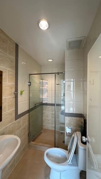 Golden Town Bangna-Kingkaew, Samut Prakan, Soi Kingkaew 31, Rachathewa, Bang Plee, Samut Prakan, 4 Bedrooms, 129 sqm, Townhouse For Sale, by NR AGENT, 500285209 - DDproperty.com