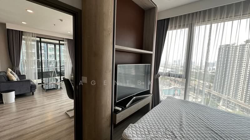 IDEO Mobi Asoke, Bangkok, New Petchaburi Road, Bang Kapi, Huai Khwang, Bangkok, 2 Bedrooms, 54 sqm, Condo For Rent, by Agentbkk, 500285237 - DDproperty.com