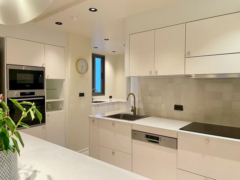 D.S. Tower 2 Sukhumvit 39, Bangkok, Soi Sukhumvit 39, Khlong Tan Nua, Watthana, Bangkok, 3 Bedrooms, 129 sqm, Condo For Rent, by Piangphet Saengtuangkit, 500285279 - DDproperty.com
