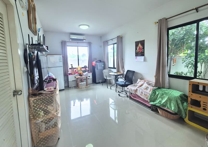 Baan Fah Piyarom Terrace, Pathum Thani, Bung Kham Proi, Lam Luk Ka, Pathum Thani, 3 Bedrooms, 108 sqm, Townhouse For Sale, by ภัทรพล ศรีกัลยาณบุตร, 500285350 - DDproperty.com
