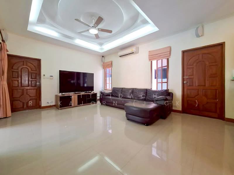 Luxury Thai-Style Pool Villa for Sale – Chalong–Rawai, Phuket | 4 Bedrooms on 800 SQ.M. Land, Phuket, Chalong, Muang Phuket, Phuket, 4 Bedrooms, 250 sqm, Villa For Sale, by Sittidach Ritkajorn (Jack ), 500285355 - DDproperty.com