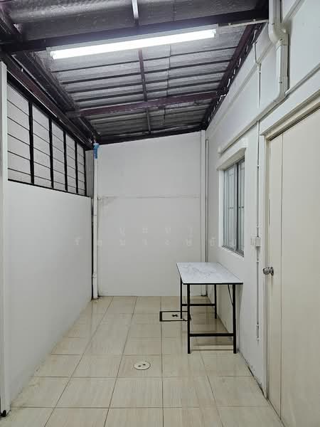 Baan Pruksa 86/1 Ladkrabang-Suvarnabhumi : บ้านพฤกษา 86/1 ลาดกระบัง-สุวรรณภูมิ, สมุทรปราการ, ถ.ลาดกระบัง, ศีรษะจรเข้น้อย, บางเสาธง, สมุทรปราการ, 120 ตร.ม., ทาวน์เฮ้าส์ ให้เช่า, โดย บุษบา รัตนวงษ์ชัย, 500285360 - DDproperty.com