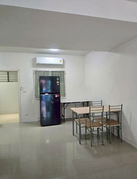 Baan Pruksa 86/1 Ladkrabang-Suvarnabhumi, Samut Prakan, Ladkrabang Road, Srisa Chorakhe Noi, Bang Sao Thong, Samut Prakan, 3 Bedrooms, 120 sqm, Townhouse For Rent, by บุษบา รัตนวงษ์ชัย, 500285360 - DDproperty.com