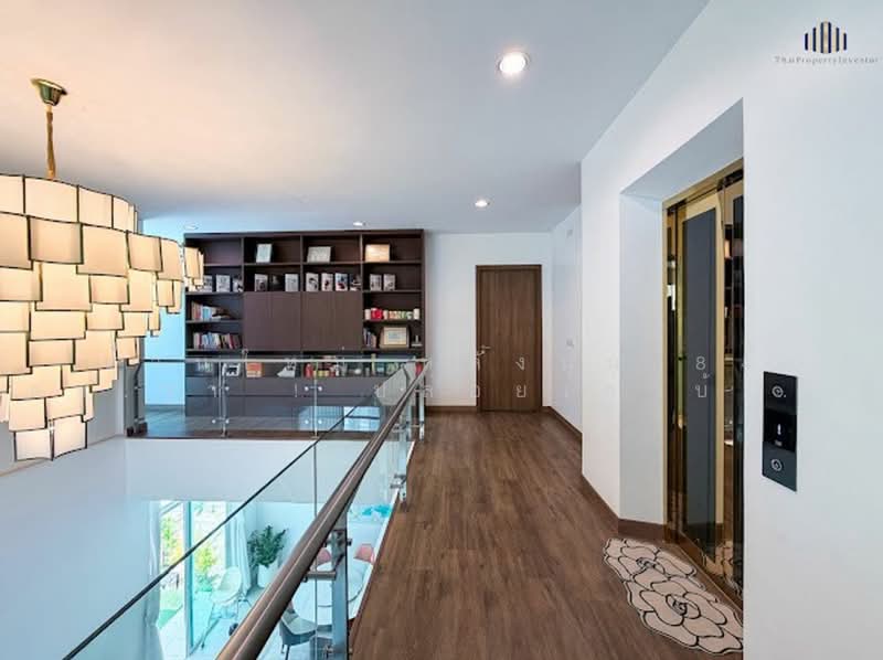 New Corner Unit! 84 sq.wah – Luxury 3-storey detached house with private lift in Rama 9 Soi 55!, Bangkok, Suan Luang, Suan Luang, Bangkok, 4 Bedrooms, 520 sqm, Single Detached House For Rent, by บ้านใหม่ หลังมุม 84 ตร.วา ! ปล่อยเช่าบ้านเดี่ยวหรู 3 ชั้นพร้อมลิฟต์พรีเมียม ย่านพระราม 9 ซอย 55, 500285361 - DDproperty.com