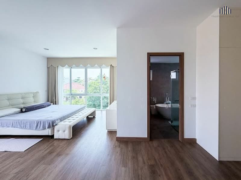 New Corner Unit! 84 sq.wah – Luxury 3-storey detached house with private lift in Rama 9 Soi 55!, Bangkok, Suan Luang, Suan Luang, Bangkok, 4 Bedrooms, 520 sqm, Single Detached House For Rent, by บ้านใหม่ หลังมุม 84 ตร.วา ! ปล่อยเช่าบ้านเดี่ยวหรู 3 ชั้นพร้อมลิฟต์พรีเมียม ย่านพระราม 9 ซอย 55, 500285361 - DDproperty.com
