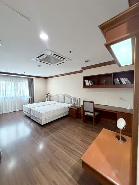 G.P. Grande Tower, Bangkok, 55 Sukhumvit 23, Khlongtoei Nua, Watthana, Bangkok, 3 Bedrooms, 260 sqm, Condo For Rent, by Juthabhorn Uppachit (Amy), 500285374 - DDproperty.com