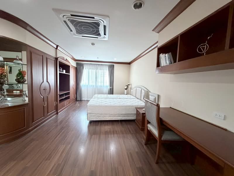 G.P. Grande Tower, Bangkok, 55 Sukhumvit 23, Khlongtoei Nua, Watthana, Bangkok, 3 Bedrooms, 260 sqm, Condo For Rent, by Juthabhorn Uppachit (Amy), 500285374 - DDproperty.com