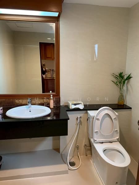 G.P. Grande Tower, Bangkok, 55 Sukhumvit 23, Khlongtoei Nua, Watthana, Bangkok, 3 Bedrooms, 260 sqm, Condo For Rent, by Juthabhorn Uppachit (Amy), 500285374 - DDproperty.com