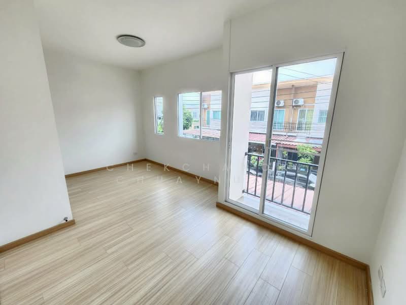 Pleno Ratchapruek-Rama 5, Nonthaburi, Bang Kruai-Sai Noi Road, Bang Krang, Muang Nonthaburi, Nonthaburi, 3 Bedrooms, 110 sqm, Townhouse For Sale, by Chekchanok Chuaynual, 500285394 - DDproperty.com
