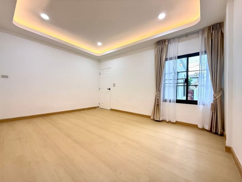 หมู่บ้านทิพธนา, Bangkok, Lak Song, Bang Khae, Bangkok, 4 Bedrooms, 250 sqm, Single Detached House For Sale, by พเนตร มหามิตรานนท์, 500285476 - DDproperty.com