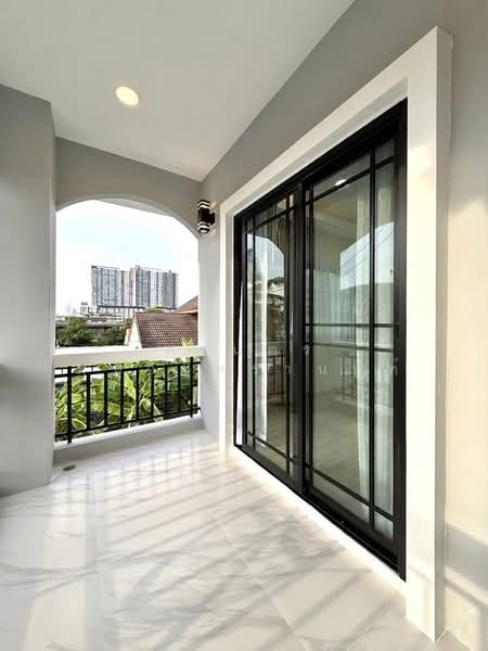หมู่บ้านทิพธนา, Bangkok, Lak Song, Bang Khae, Bangkok, 4 Bedrooms, 250 sqm, Single Detached House For Sale, by พเนตร มหามิตรานนท์, 500285476 - DDproperty.com