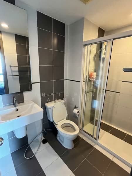 The Base Sukhumvit 77, Bangkok, 289 Sukhumvit 77 Road, Phra Kanong Nua, Watthana, Bangkok, 1 Bedroom, 36 sqm, Condo For Rent, by Hathaichanok Saenset, 500285483 - DDproperty.com