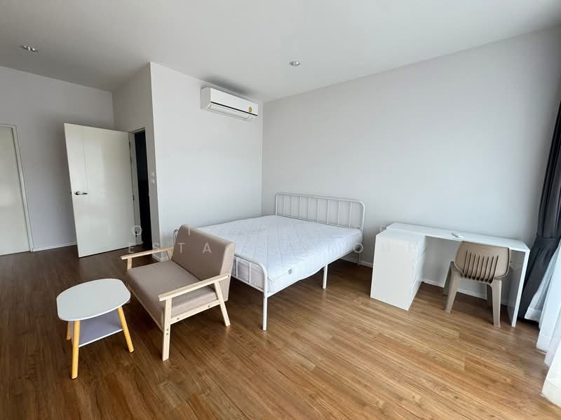 Baan Klang Muang Rama 9-Krungthep Kreetha, Bangkok, Soi Kanchanaphisek 23, Saphan Sung, Saphan Sung, Bangkok, 3 Bedrooms, 152 sqm, Townhouse For Rent, by Forty-Six Real Estate Group, 500285497 - DDproperty.com