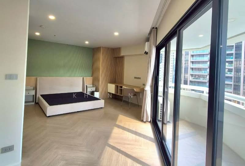 Baan Suanpetch, Bangkok, 18 Soi Sukhumvit 39, Khlong Tan Nua, Watthana, Bangkok, 2 Bedrooms, 135 sqm, Condo For Rent, by Khun Nita, 500285534 - DDproperty.com