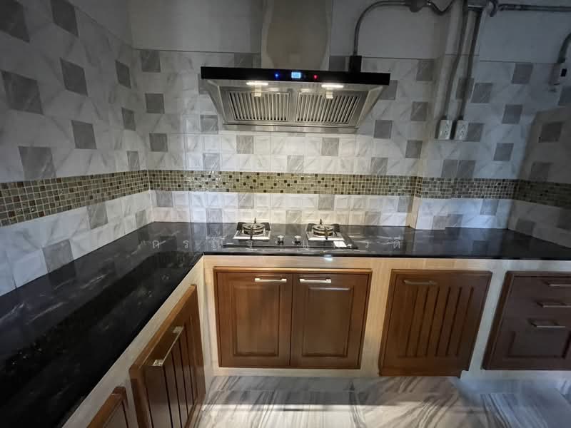 Baan Fah Piyarom - Lumlukka Klong 6, Pathum Thani, Lam Luk Ka Road, Khlong 6 (Exit), Bung Kham Proi, Lam Luk Ka, Pathum Thani, 3 Bedrooms, 160 sqm, Townhouse For Sale, by กรณัฐ แก้วดี, 500285600 - DDproperty.com