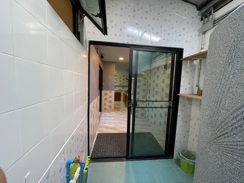 Baan Fah Piyarom - Lumlukka Klong 6, Pathum Thani, Lam Luk Ka Road, Khlong 6 (Exit), Bung Kham Proi, Lam Luk Ka, Pathum Thani, 3 Bedrooms, 160 sqm, Townhouse For Sale, by กรณัฐ แก้วดี, 500285600 - DDproperty.com