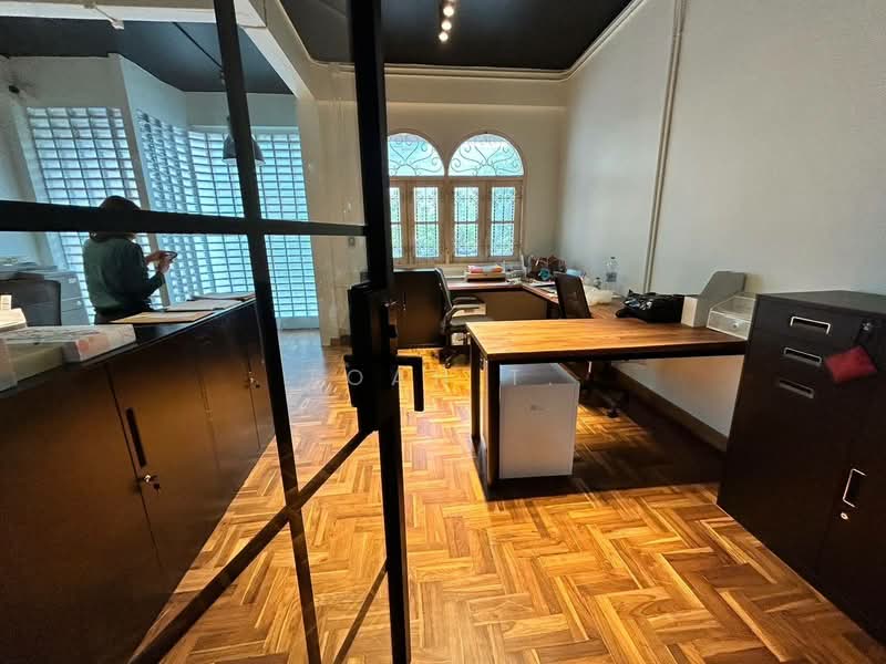 อาคารให้เช่า สาทร บางรัก : Buildings for rent in Sathorn, Bang Rak., กรุงเทพ, ทุ่งมหาเมฆ, สาทร, กรุงเทพ, 250 ตร.ม., ตึกแถว-อาคารพาณิชย์ ให้เช่า, โดย TOAH T., 500285645 - DDproperty.com