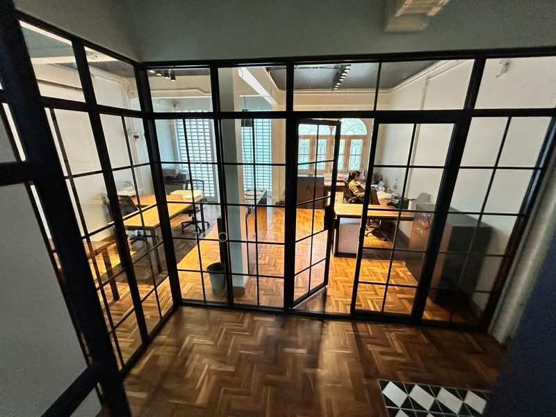อาคารให้เช่า สาทร บางรัก : Buildings for rent in Sathorn, Bang Rak., กรุงเทพ, ทุ่งมหาเมฆ, สาทร, กรุงเทพ, 250 ตร.ม., ตึกแถว-อาคารพาณิชย์ ให้เช่า, โดย TOAH T., 500285645 - DDproperty.com