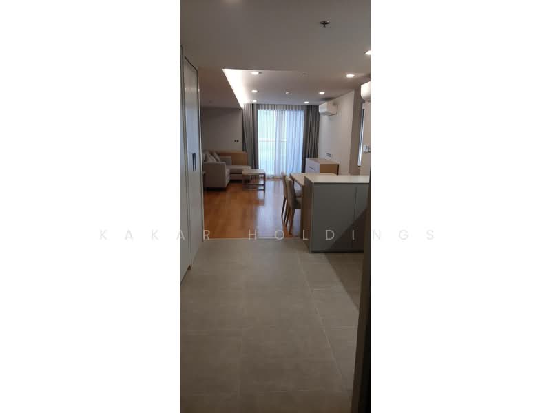 Piya Apartment Sukhumvit 15, Bangkok, 99 Sukhumvit 15, Khlongtoei Nua, Watthana, Bangkok, 2 Bedrooms, 99 sqm, Condo For Rent, by Kakar Holdings, 500285710 - DDproperty.com