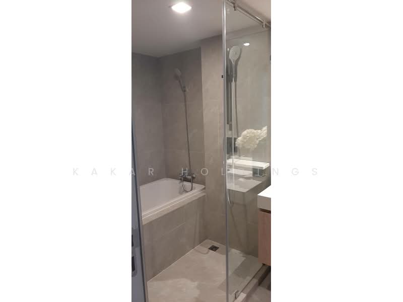 Piya Apartment Sukhumvit 15, Bangkok, 99 Sukhumvit 15, Khlongtoei Nua, Watthana, Bangkok, 4 Bedrooms, 140 sqm, Condo For Rent, by Kakar Holdings, 500285729 - DDproperty.com