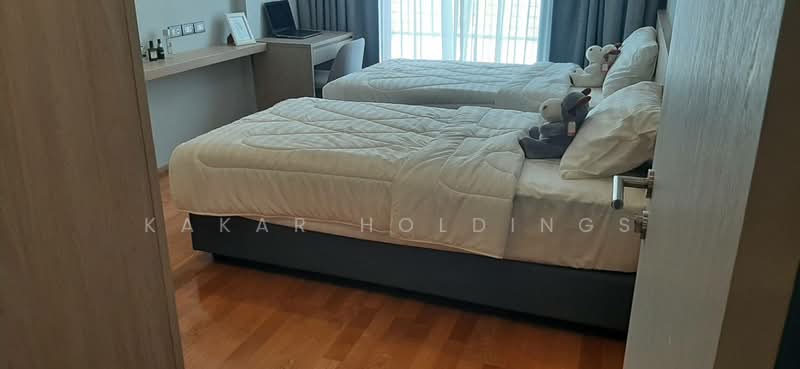 Piya Apartment Sukhumvit 15, Bangkok, 99 Sukhumvit 15, Khlongtoei Nua, Watthana, Bangkok, 4 Bedrooms, 140 sqm, Condo For Rent, by Kakar Holdings, 500285729 - DDproperty.com